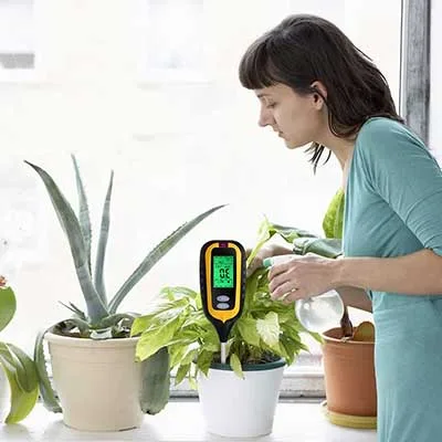 Smart 3-in-1 Soil Moisture Meter and Light Tester 1 Smart 3-in-1 Soil Moisture Meter and Light Tester